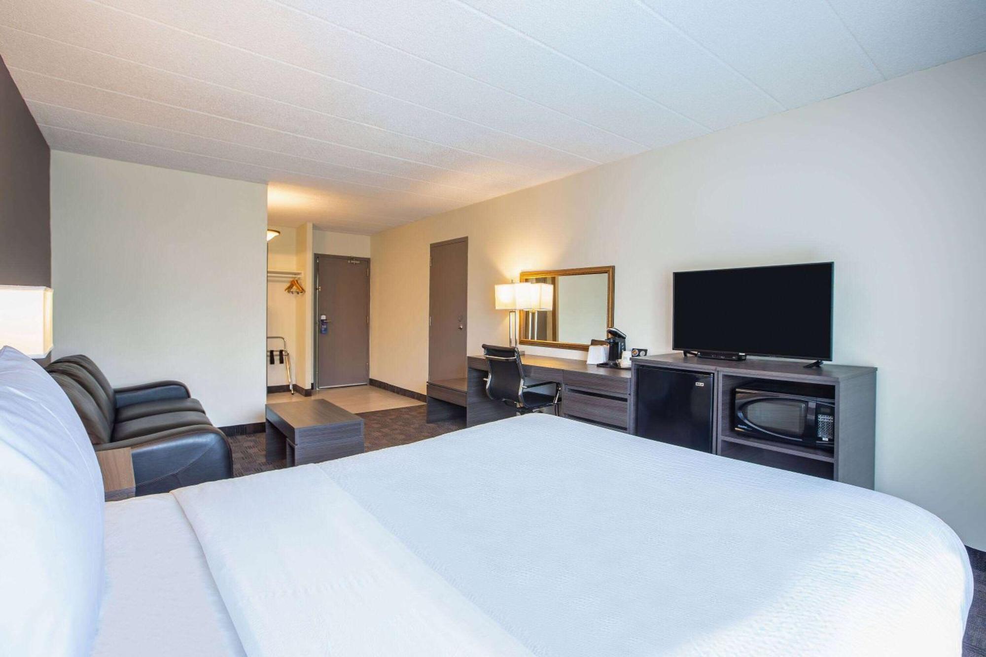 Days Inn By Wyndham Sudbury & Conference Centre Exteriér fotografie
